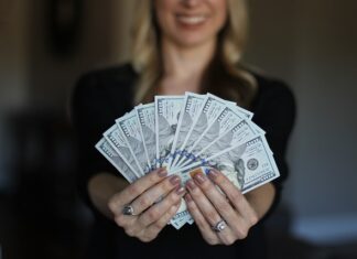 Jak zarabiać pieniądze w Internecie?